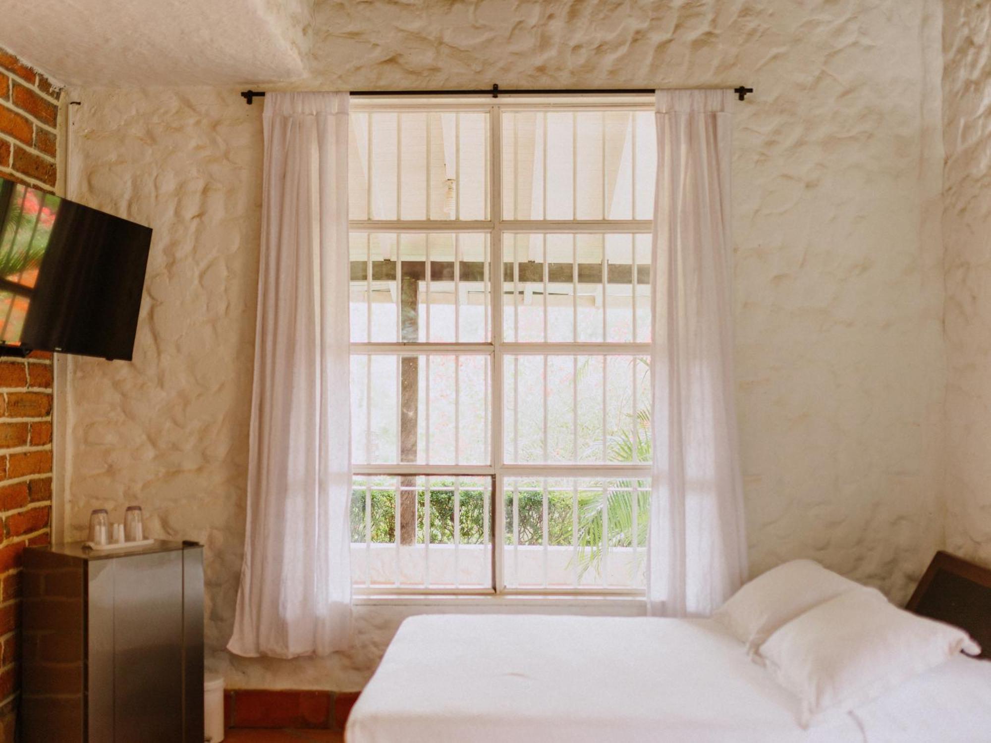 Hotel Kalma Santa Fe de Antioquia Dış mekan fotoğraf