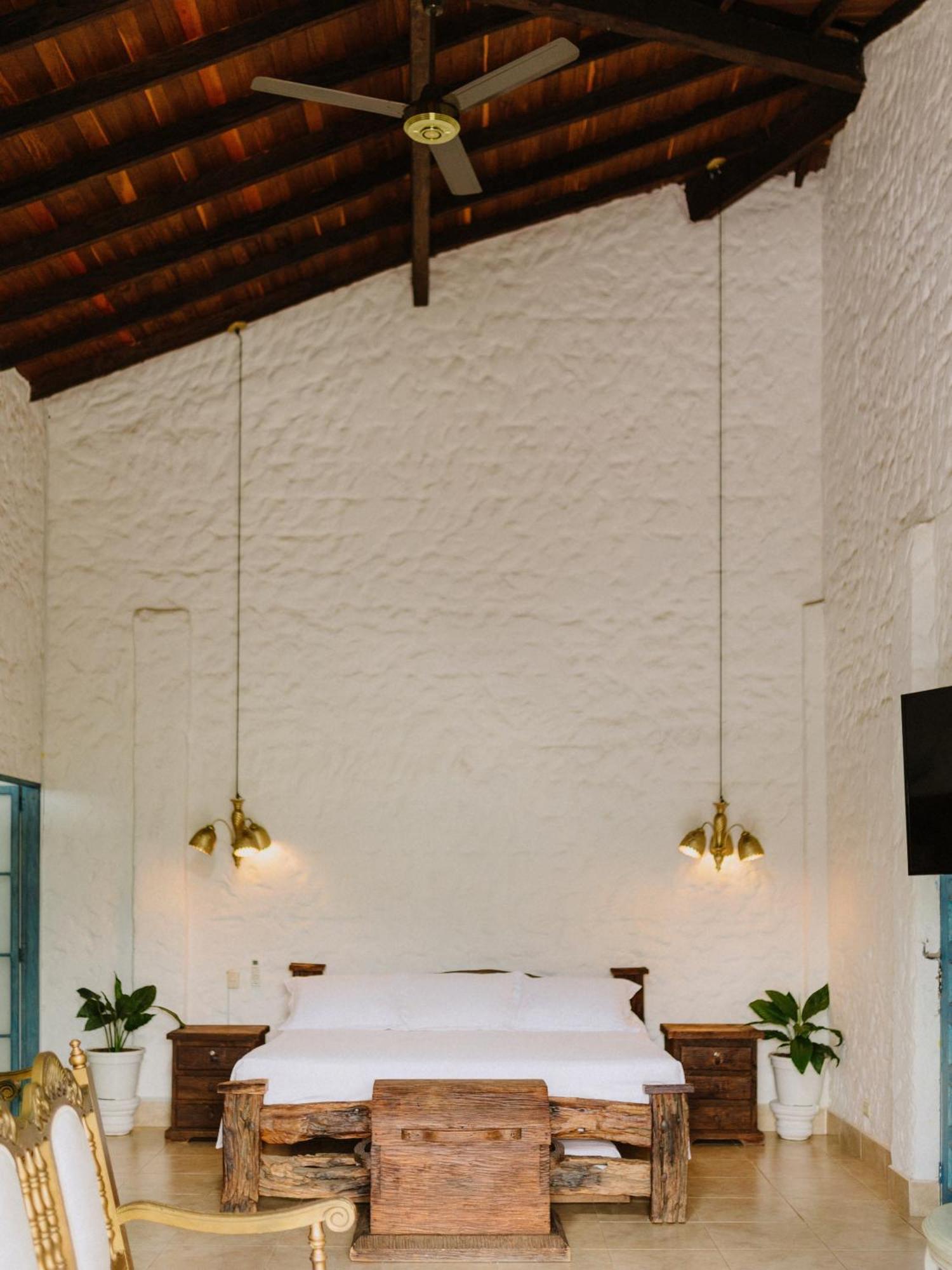 Hotel Kalma Santa Fe de Antioquia Dış mekan fotoğraf